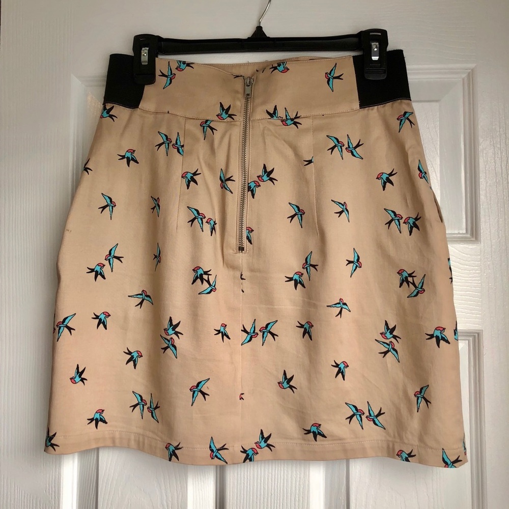 Darling bird H&M skirt - Picture 2 of 2